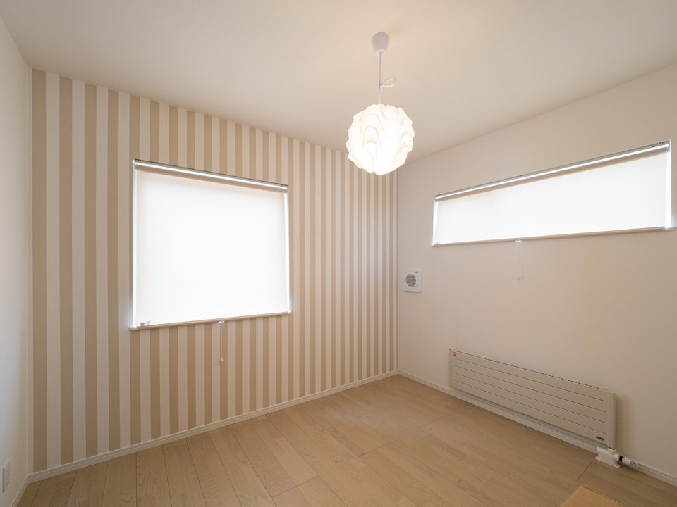 2階の子ども部屋。照明は自分たちで選んだ