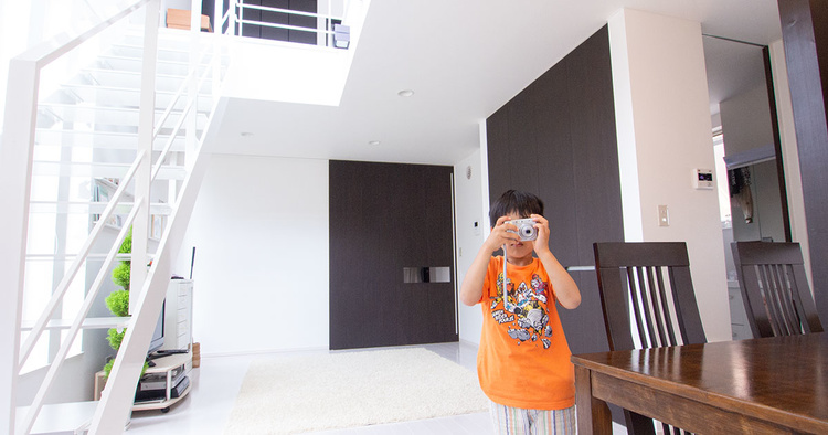 コンパクトでも広く見せるデザインとプラン　札幌市・Ｈさん／サンケイ建匠株式会社