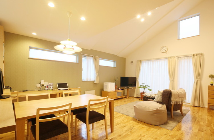 ミニマルで暮らしやすい平屋の家　旭川／ 昭和木材株式会社