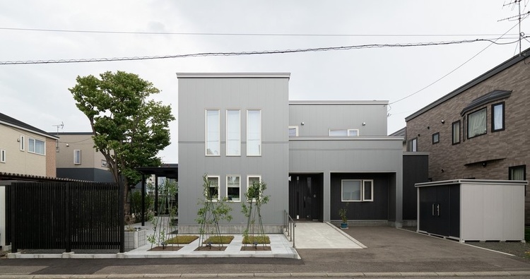 バリアフリーのモダンな省エネ住宅／札幌市北区／晃和住宅