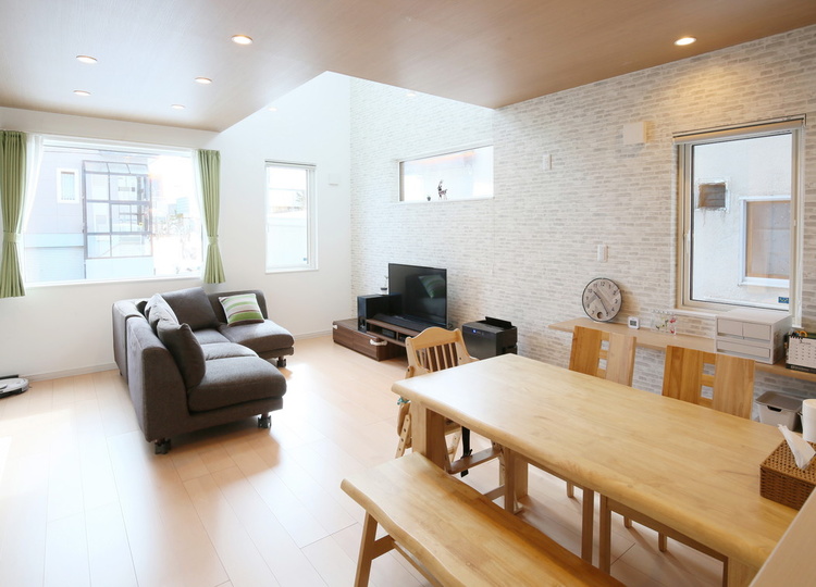 光熱費の安さに感激！2階も床暖房の省エネな家　札幌市K邸／ブレイン札幌