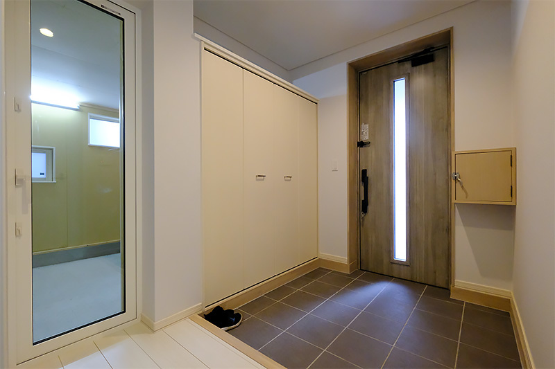 奥野工務店2020モデルハウス玄関