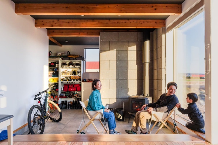 小さいからこそ豊かな暮らし―道産カラマツの家/音更町Y邸　水野建設