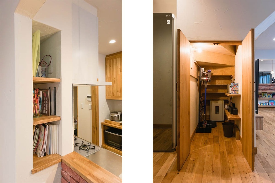 厚みのあるニッチは充電スペース兼お子さん関係の書類を置くスペースに。目立たせたくないWifi機器などは階段裏に収納しました