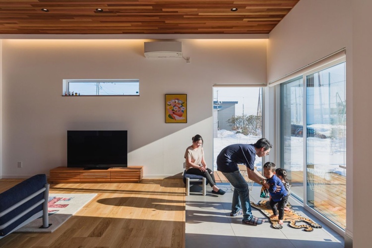 土間・天井板張り・透明なドアに大満足　十勝・広尾町　Y邸　イゼンホーム