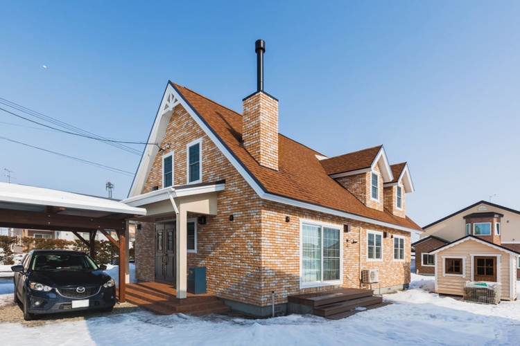 三角屋根の憧れ実現と、災害から家族を守る家　更別村・Ｋ邸