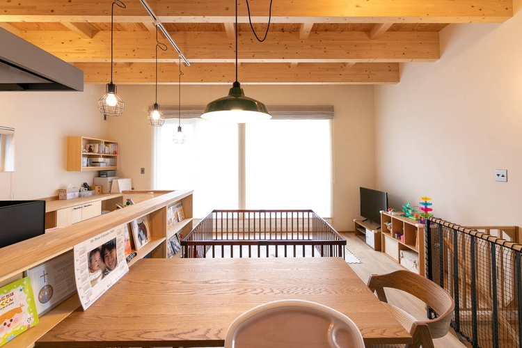 真冬の光熱費が月2万3000円。明るい2階リビングの家 /札幌市М邸