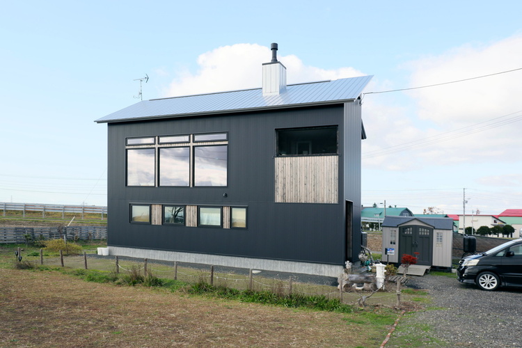 バーベキューも満喫！ログハウステイストの家　当別町M邸