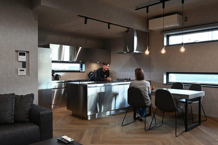 モダンデザインの平屋住宅　稚内Ｙ邸　小山内建設