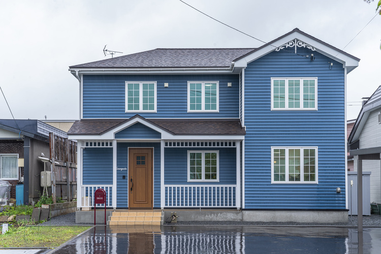 建物の幅（間口）10メートル 風格ある佇まいの家　旭川市T邸