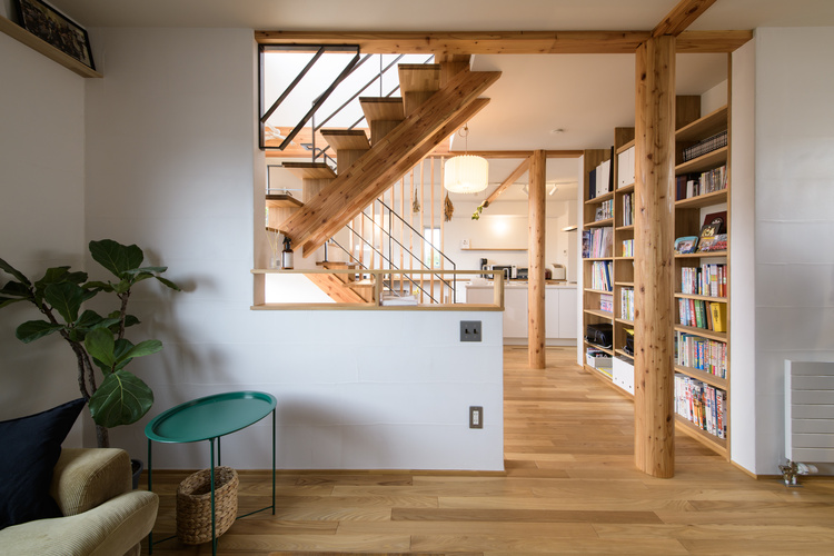 伸びやかな空間が広がる3階建て　札幌市K邸／SUDOホーム