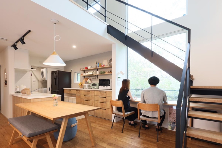 白樺の緑を眺める心地のよい住まい　札幌市・T邸／アシストホーム