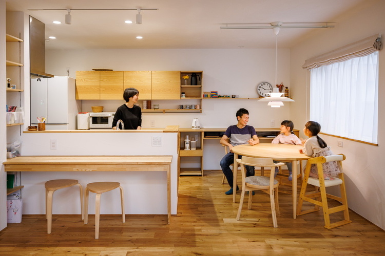 好きなインテリアに囲まれた家事効率のよい家　恵庭市T邸／キクザワ