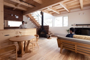 コンパクトで使いやすい、自然素材の温もりあふれる家　小樽T邸／丸三ホクシン建設