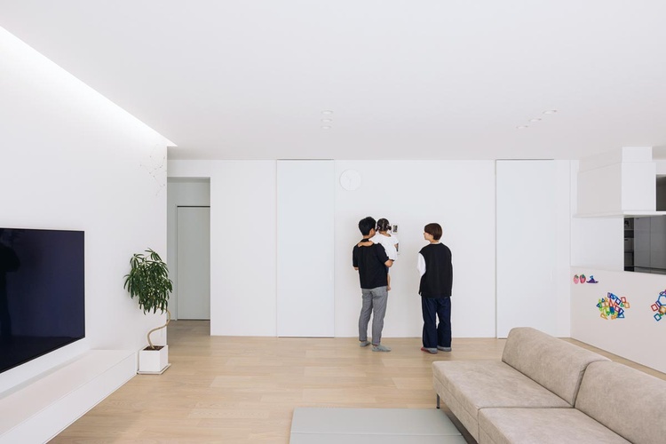 美術館をイメージしたホワイトインテリアの家/帯広市Sさん