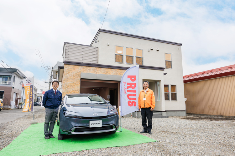 HV車＋開閉器＝災害・停電時も安心のガレージハウス/帯広市Fさん　赤坂建設