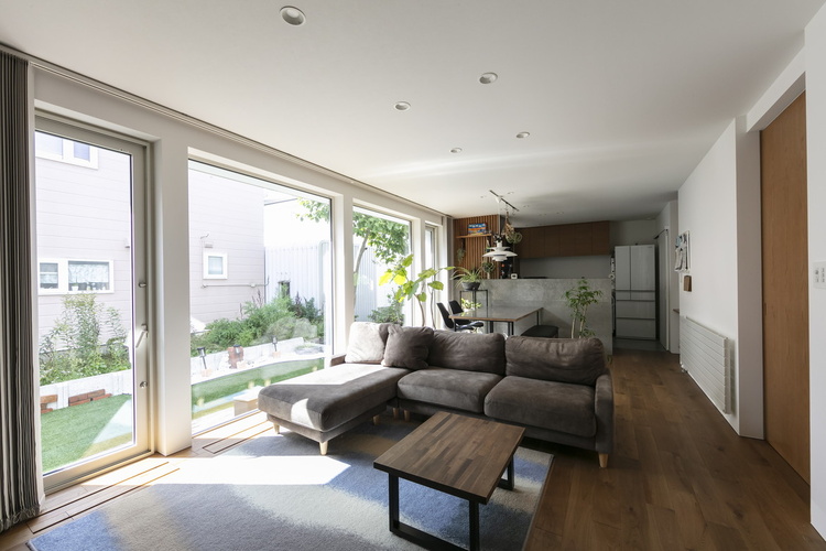 高性能で暖かい！素材の風合いを生かしたデザイン住宅　札幌市／Ｓ・建築製作所