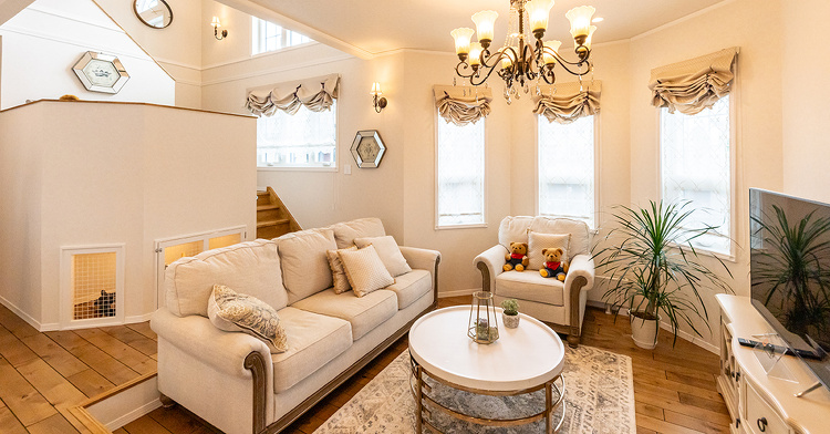 カナダ輸入住宅ならではの心ときめくデザインで快適な暮らしを　豊岡モデルハウスⅢ／旭川市