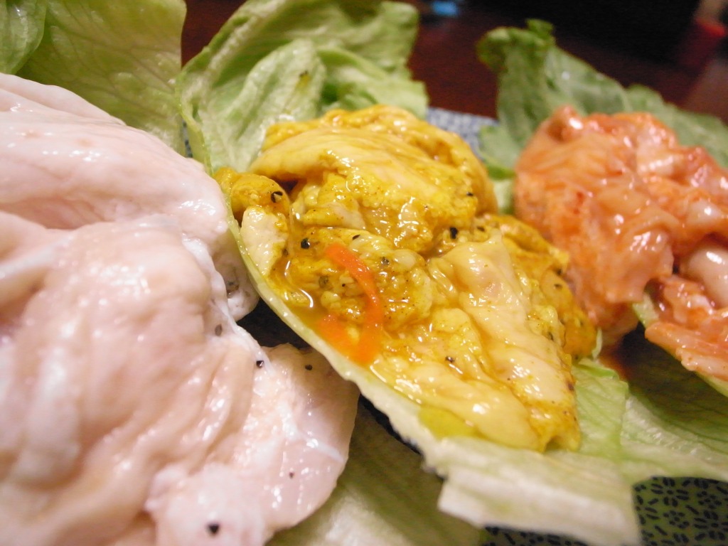 焼く前から美味しそうな匂いが漂ってくる。「しお」が一番人気だがカレー、みそ、しょうゆとそれぞれの固定ファンもいるとか