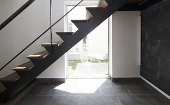 札幌市街地でプライベート空間を楽しむモデルハウス「Q1.0-R」／アシストホーム