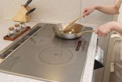 料理研究家　坂下美樹さんに聞く③「キッチン使いのいろは」