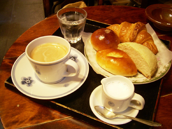 コーヒー(ホット)525円