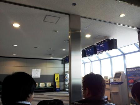 一番不安に感じたのは、新千歳空港の搭乗口1番。30分前についたらピーチのぴの字もありませんでした。そわそわしていた人多かった